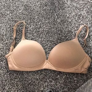 Victorias secret no wire bra 32dd